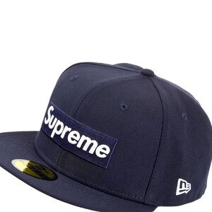 Supreme grinch Christmas hat new era navy 7 1/4 new